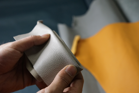 Aprende a hacer tus propios bolsos de cuero en este curso para principiantes.taller de cuero y pielartesania en cuero.tecnicas 